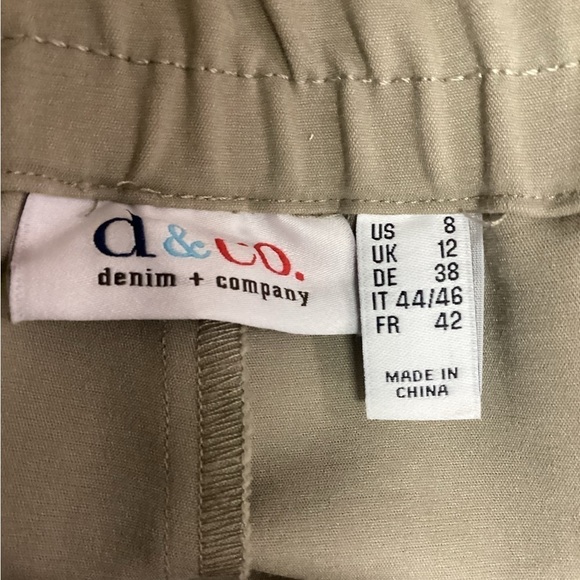 Denim & co QVC tan pull on , elastic waist, tailored pants size 8 (3592) - Picture 4 of 5